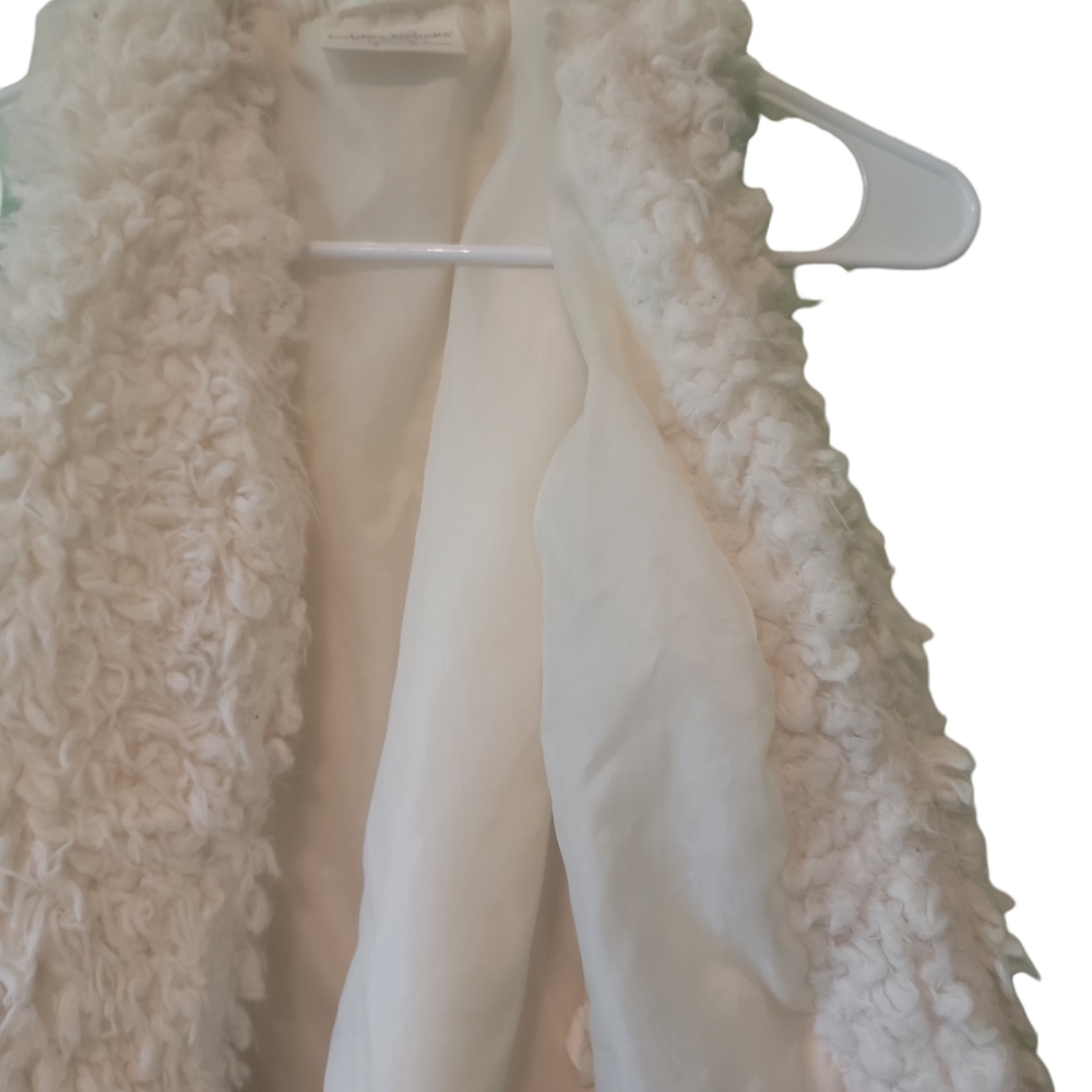 Bobbie Brooks Vest Girls Winter White Faux Animal  Sz Medium - Picture 3 of 4